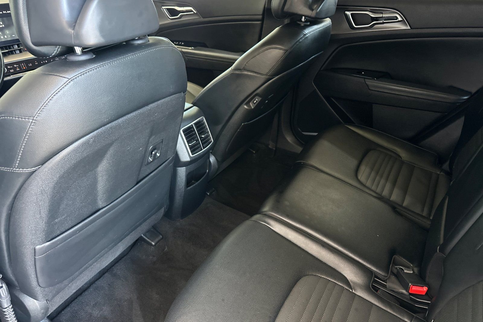 Used 2025 White Kia SX-Prestige image 13