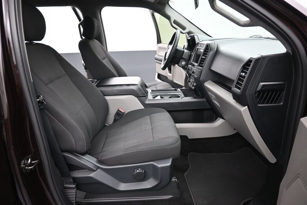 Used 2018 Red Ford XL image 12
