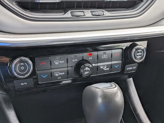 Used 2024 White Jeep Limited image 20