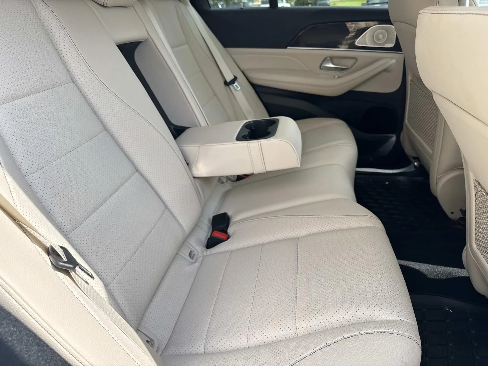 Used 2021 White Mercedes-Benz GLE 450 image 10