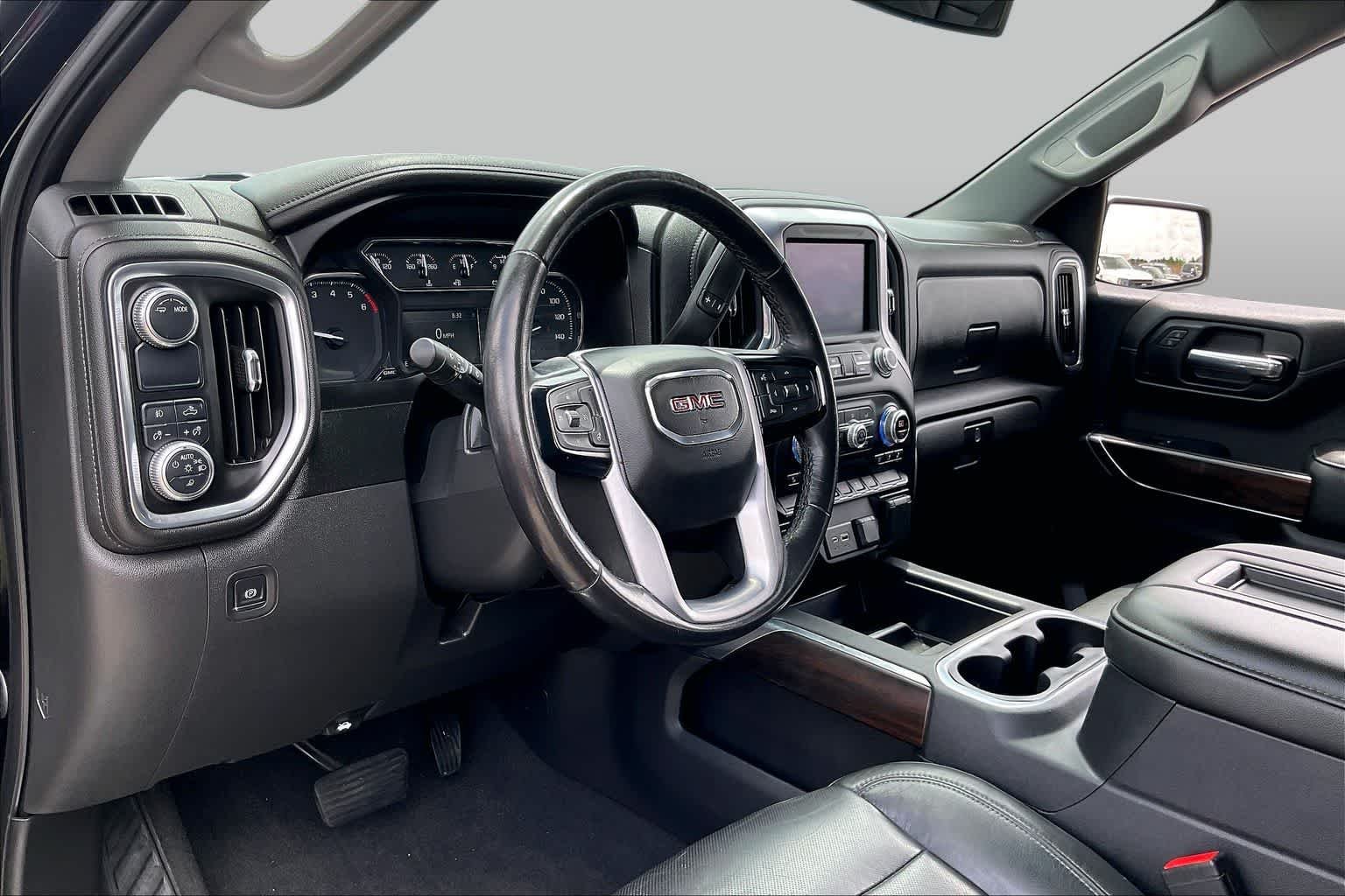 Used 2020 Onyx Black GMC SLT image 17