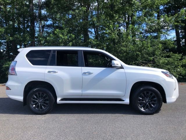 Certified Used 2022 White Lexus 460 image 4