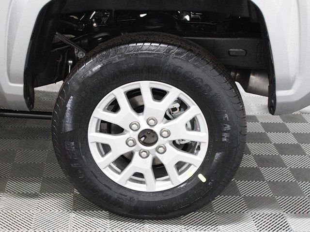 2026 Toyota Tacoma SR5 - Photo 12