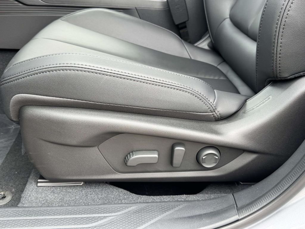 New 2026 ICE SILVER METALLIC Subaru Premium image 15