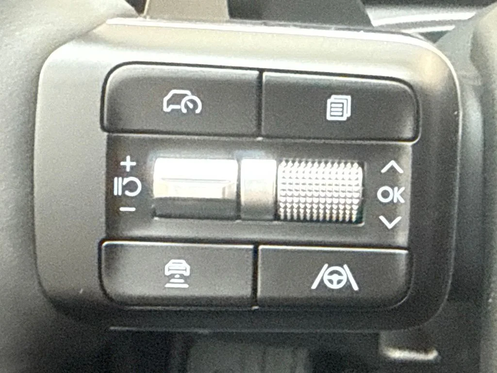 New 2027 Atlantis Blue Hyundai SEL image 21