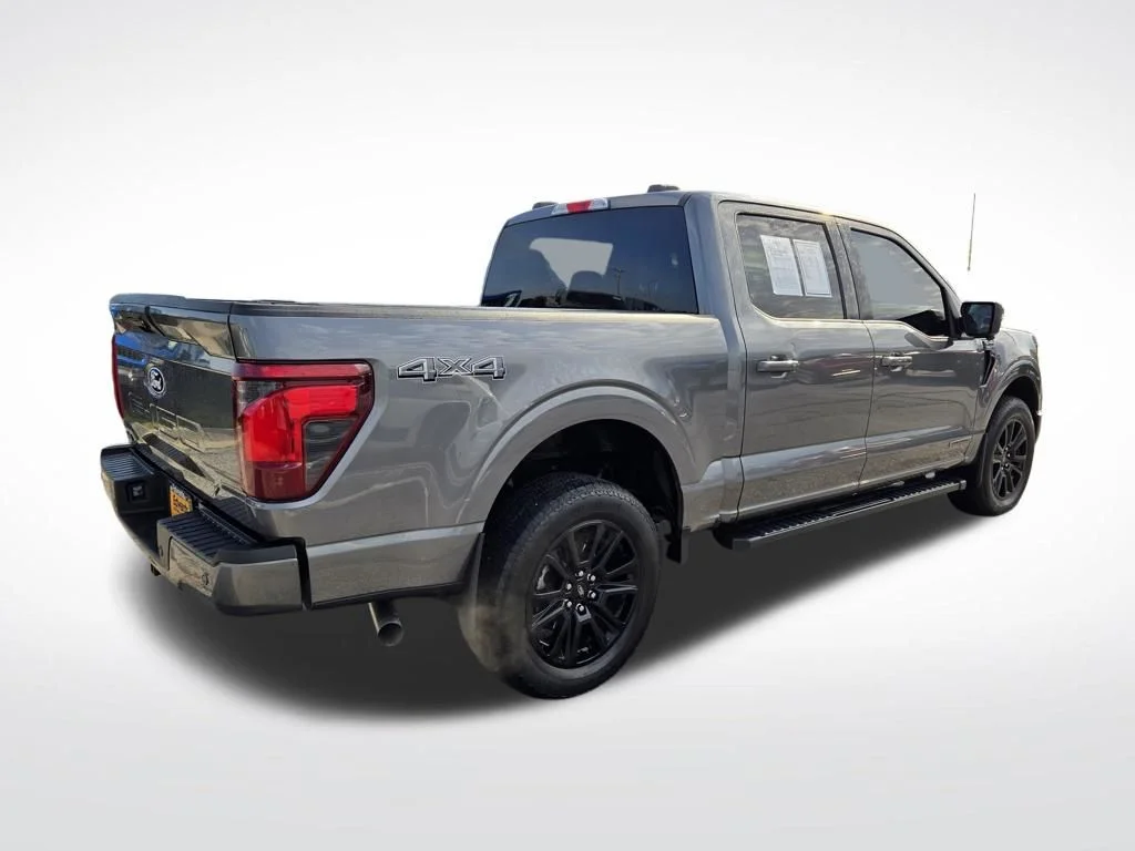 Used 2024 Gray Ford XLT image 3