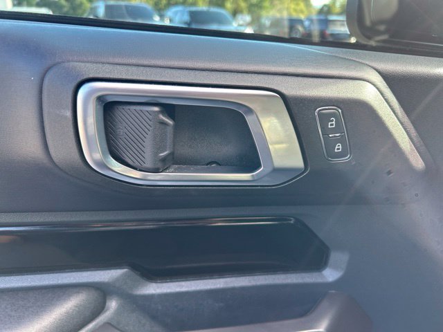 Used 2024 Black Ford Badlands image 11