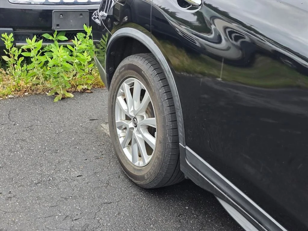 Used 2019 Black Nissan SV image 18