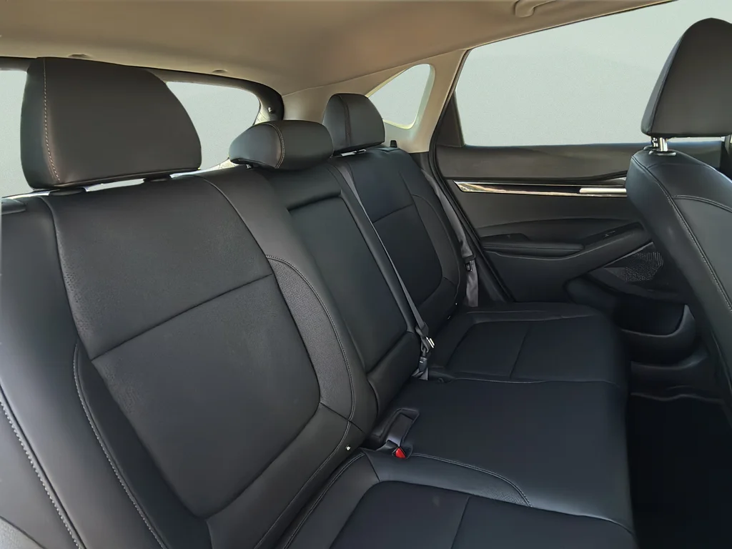Certified Used 2024 Snow White Pearl Kia SX image 22