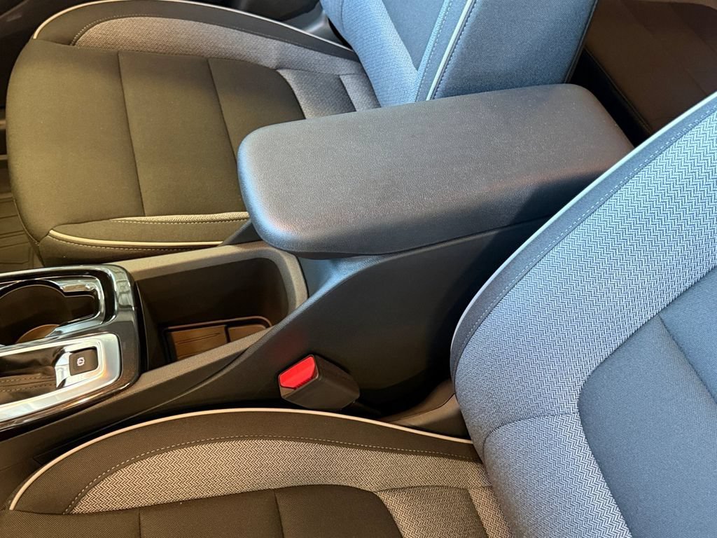 New 2026 Mosaic Black Metallic Chevrolet LT image 11