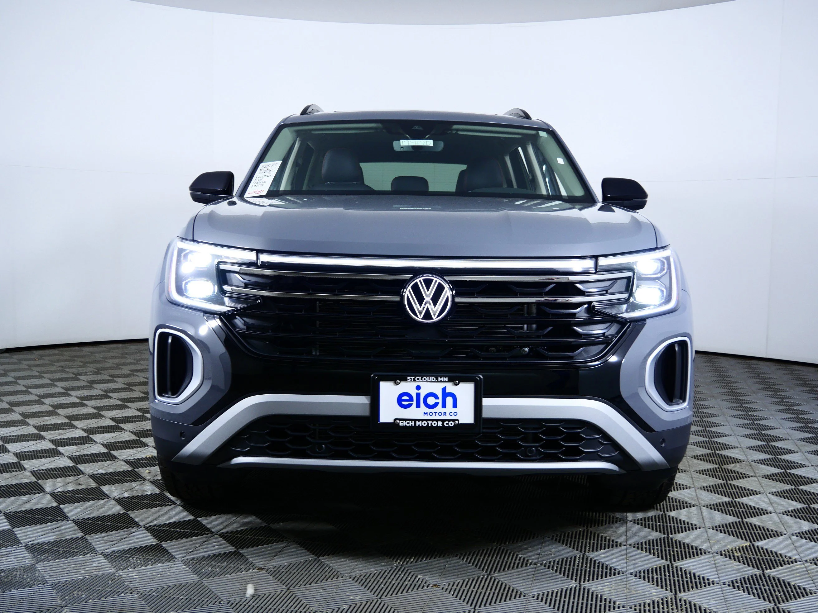 New 2026 Pure Gray Volkswagen 2.0T Peak Edition image 2