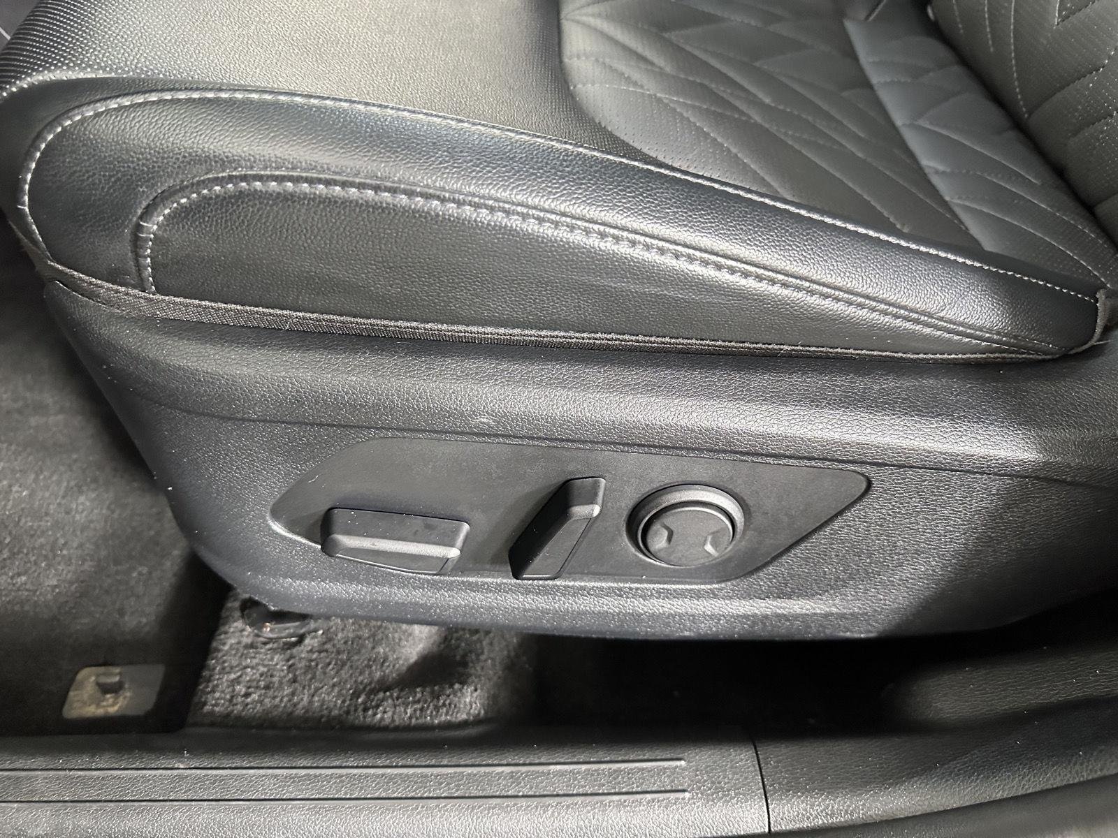 Used 2024 Gravity Gray Kia X-Line image 16