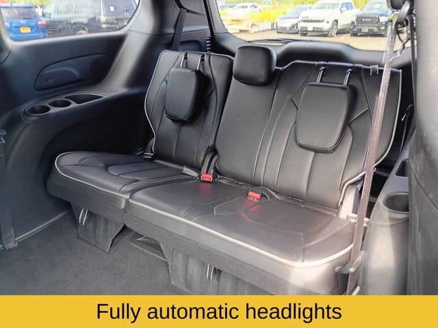 Used 2026 Silver Chrysler Limited image 21