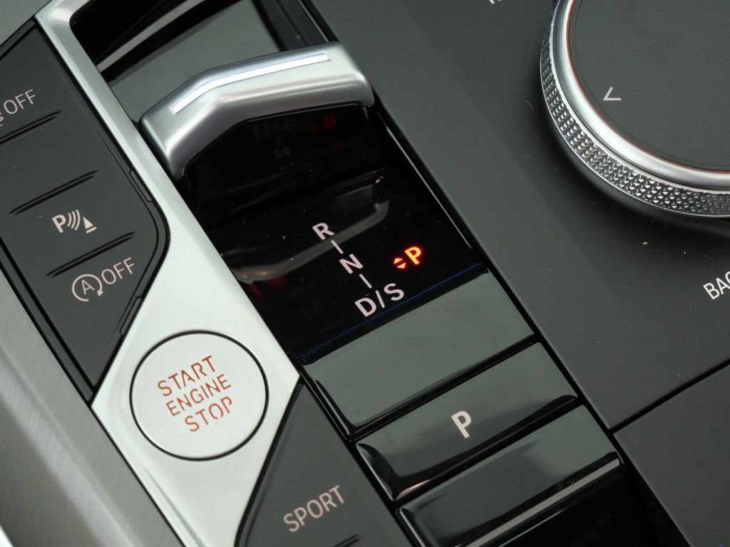 New 2026 Skyscraper Grey Metallic BMW 330i xDrive image 46