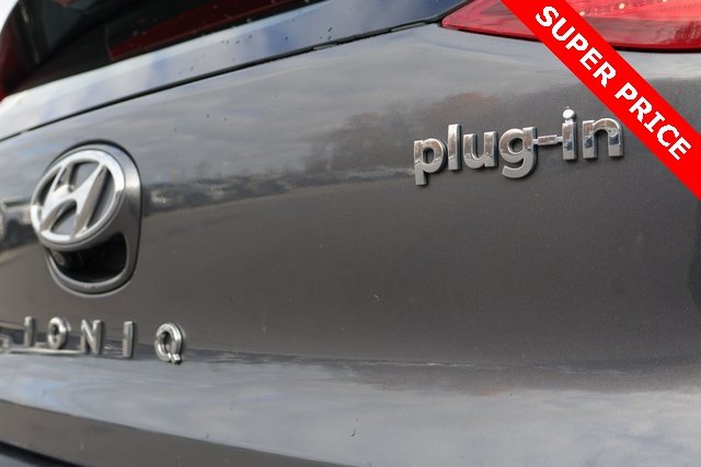 2019 Hyundai Ioniq Plug-In Hybrid Limited photo 3