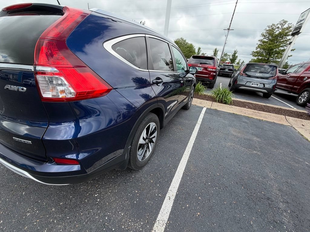 Used 2016 Blue Honda Touring image 9