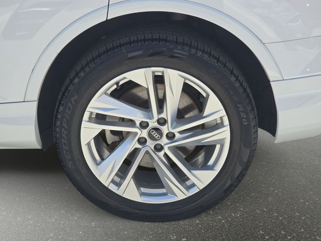 Used 2021 White Audi 45 Premium image 32