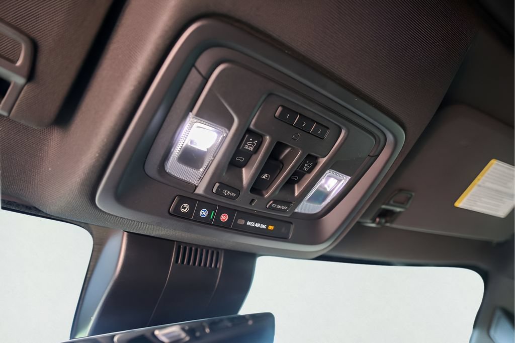 Used 2025 Onyx Black GMC AT4 image 23