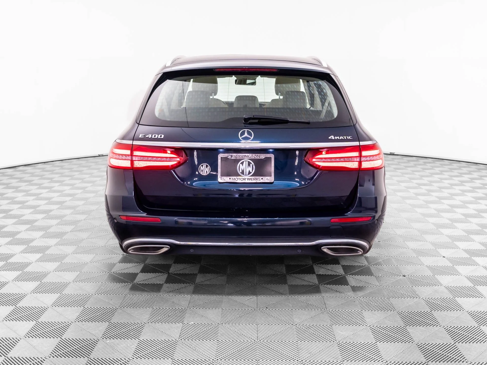 Used 2017 Black Mercedes-Benz E 400 image 4