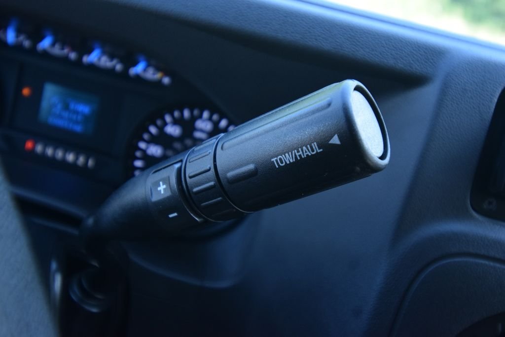 Used 2022 Oxford White Ford Base image 25