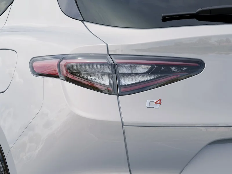 New 2026 Moonlight Gray Metallic Exterior Paint Alfa Romeo  image 5