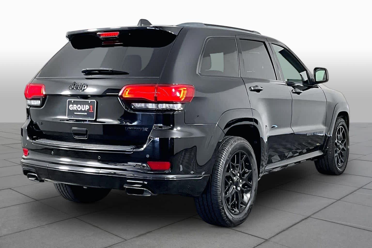 Used 2021 Diamond Black Crystal Pearlcoat Jeep Limited X image 13