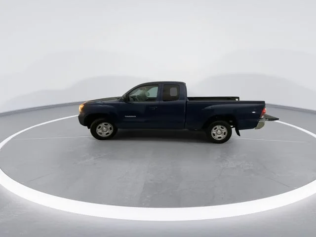 Used 2013 Blue Toyota Base image 5
