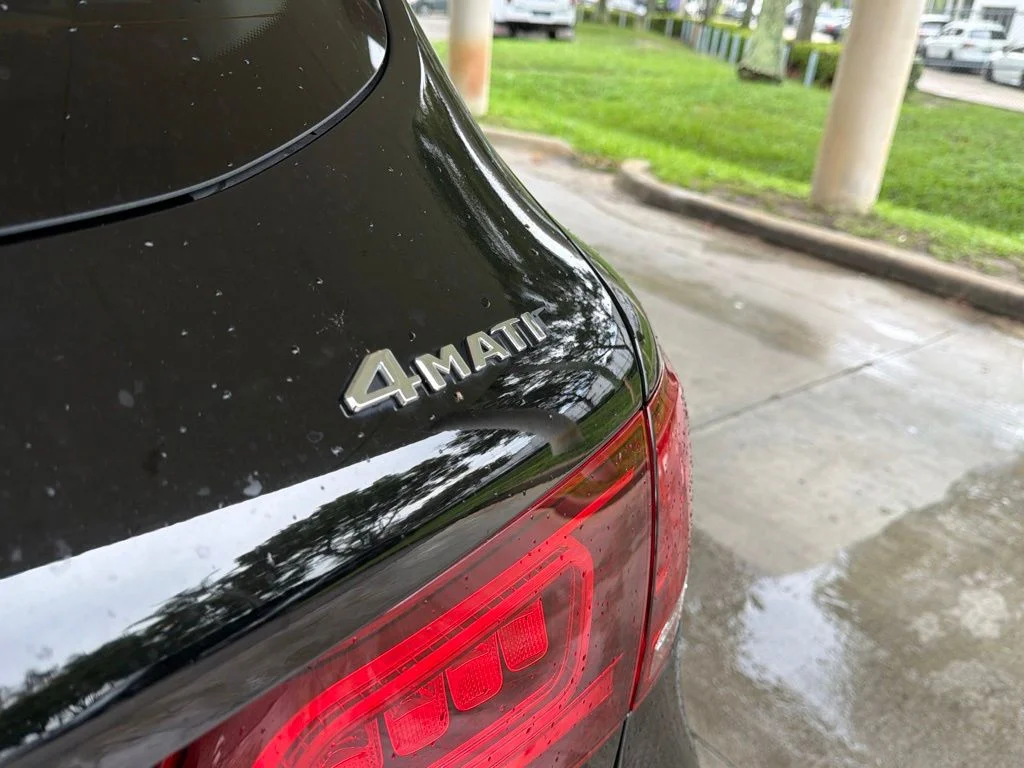 Used 2020 Black Mercedes-Benz GLC 300 image 21