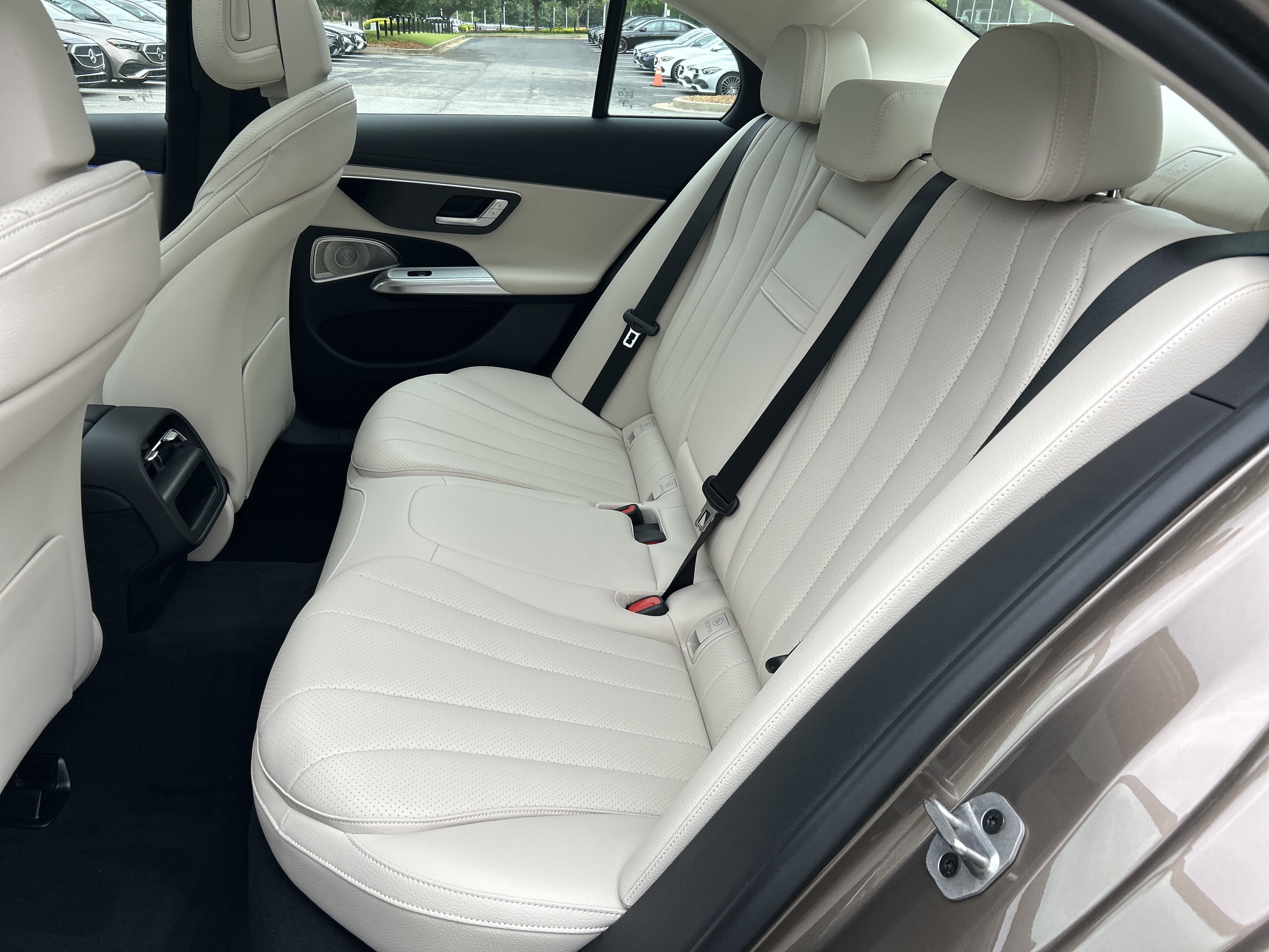 New 2026 Sonoran Brown Metallic Mercedes-Benz E 350 Sedan image 37