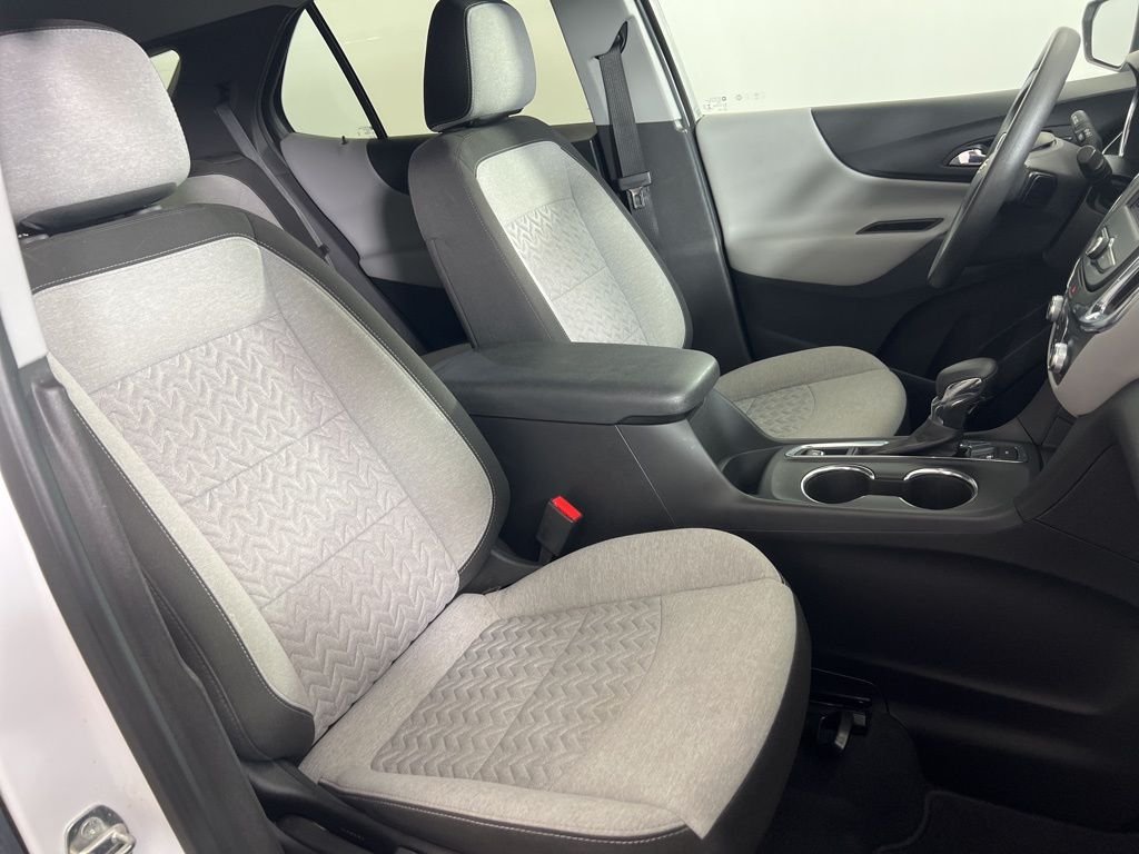 Used 2023 White Chevrolet LS image 21