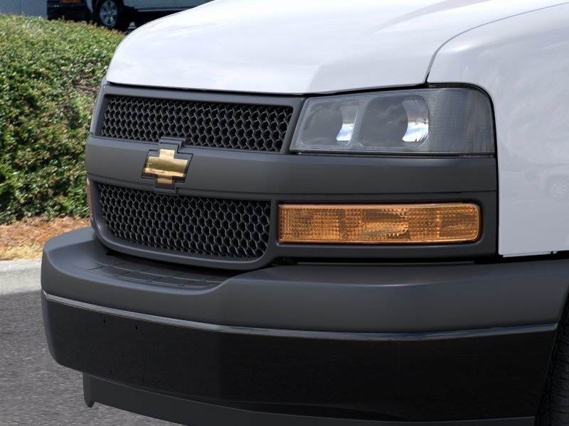 2026 Chevrolet Express Cargo Work Van - Photo 15