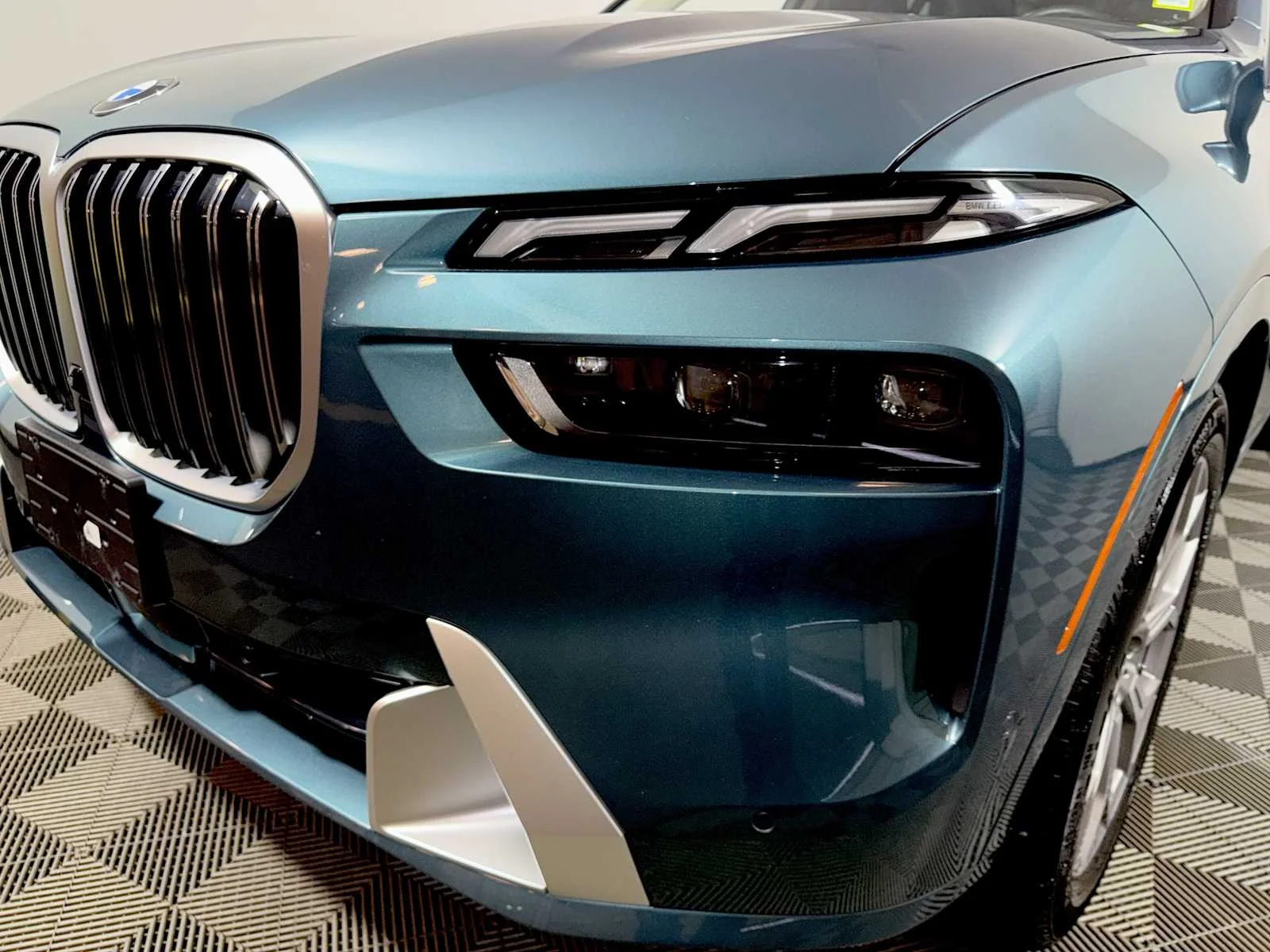 2026 BMW X7 40i - Photo 27