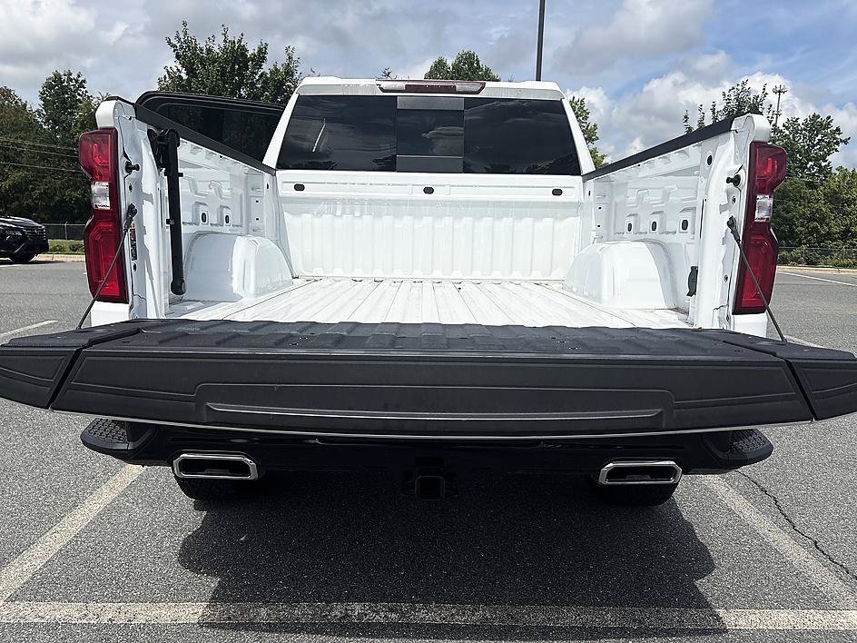 Used 2024 Summit White Chevrolet LT Trail Boss image 23