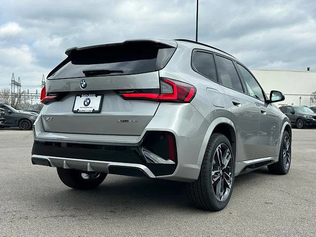 New 2026 Space Silver Metallic BMW xDrive28i image 3