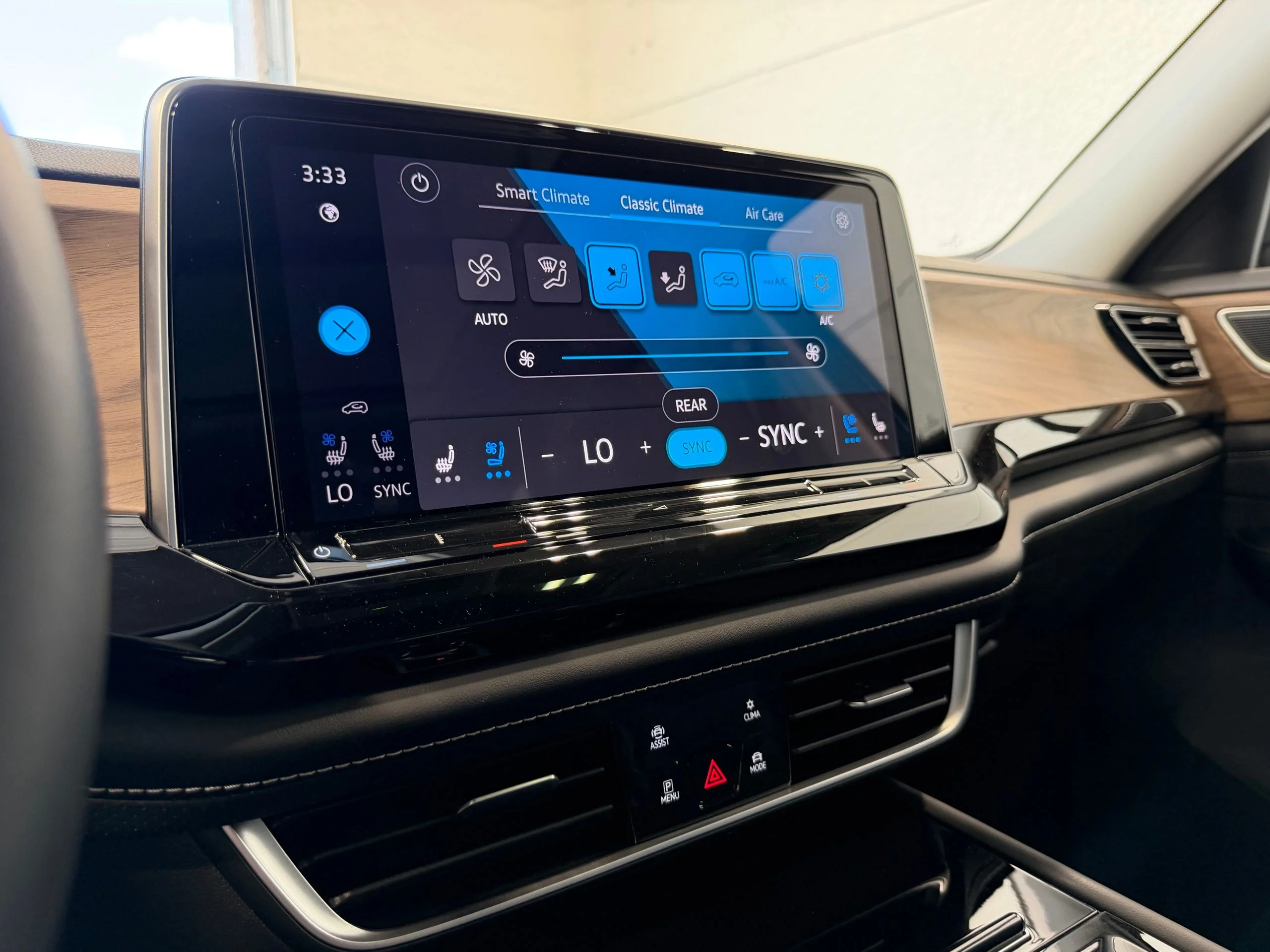 2026 Volkswagen Atlas SE w/Tech - Photo 50