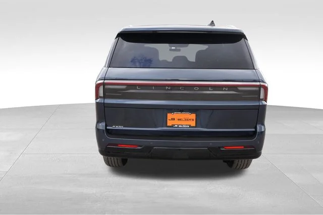 Used 2025 Blue Lincoln Reserve image 6