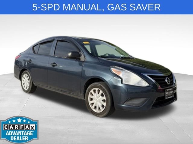 2015 Nissan Versa 1.6 S MT's photo