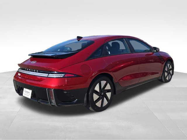 Used 2024 Red Hyundai SE image 5