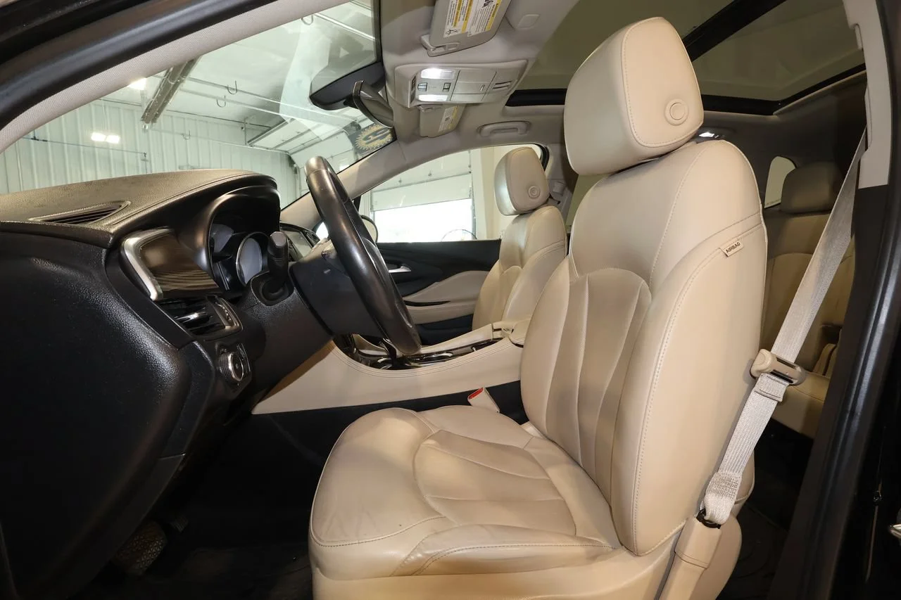 Used 2019 EBONY TWILIGHT METALLIC Buick Essence image 13
