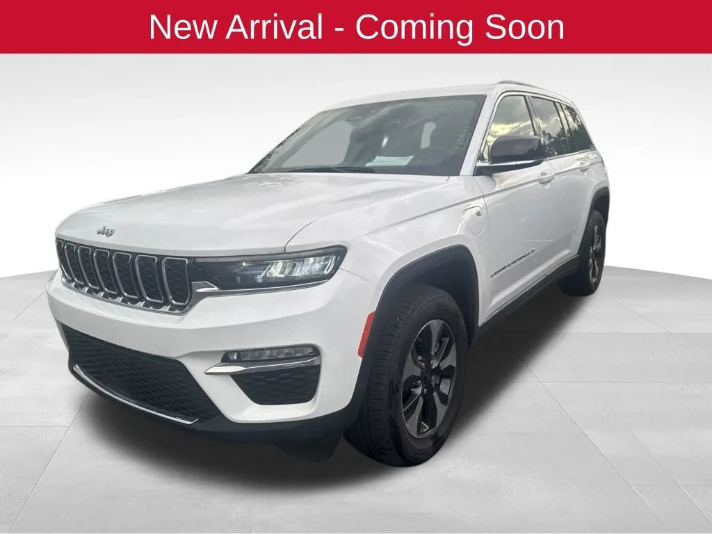 Used 2024 White/off-white Jeep 4xe image 1