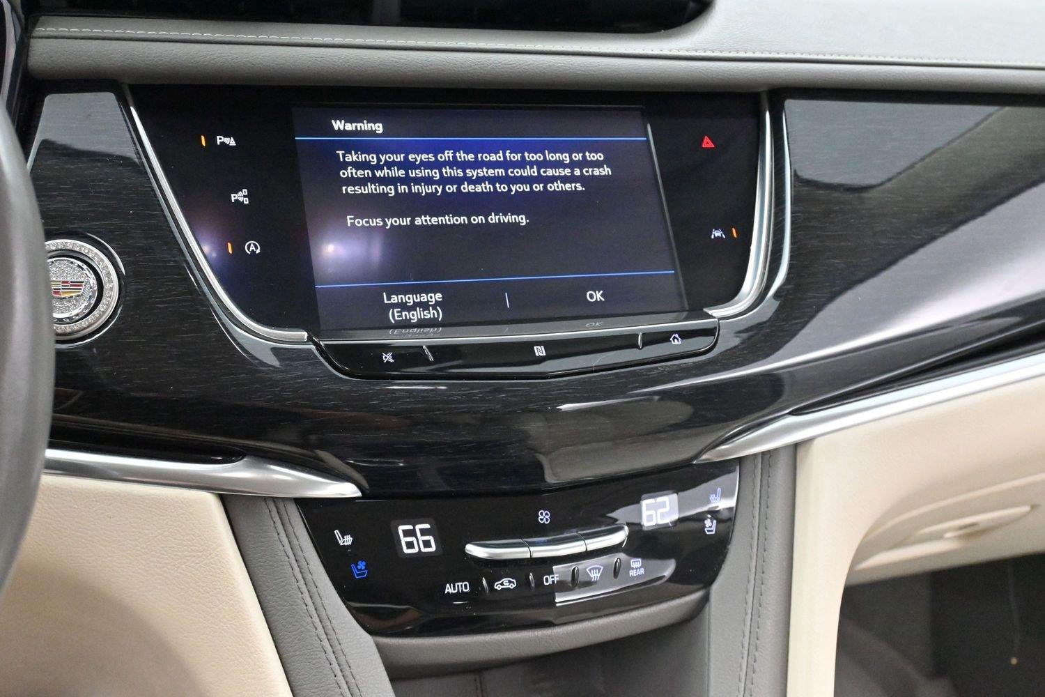 Used 2020 CRYSTAL WHITE TRICOAT Cadillac AWD Premium Luxury image 18