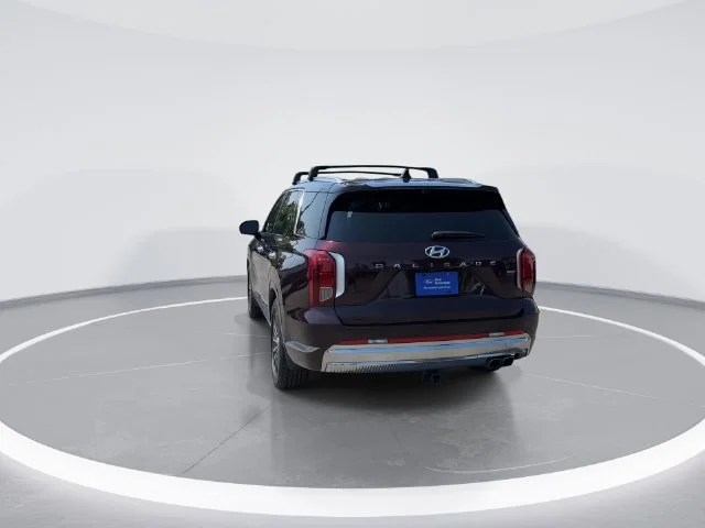Used 2023 Red Hyundai Calligraphy image 6