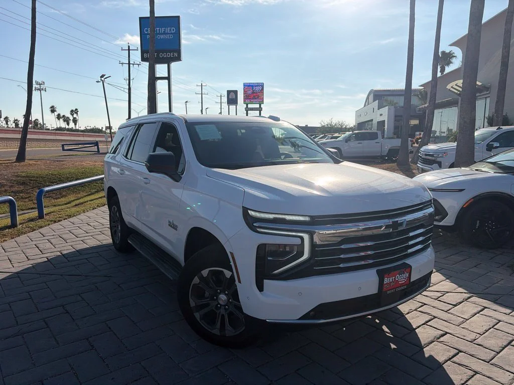 Used 2026 Summit White Chevrolet LT image 1