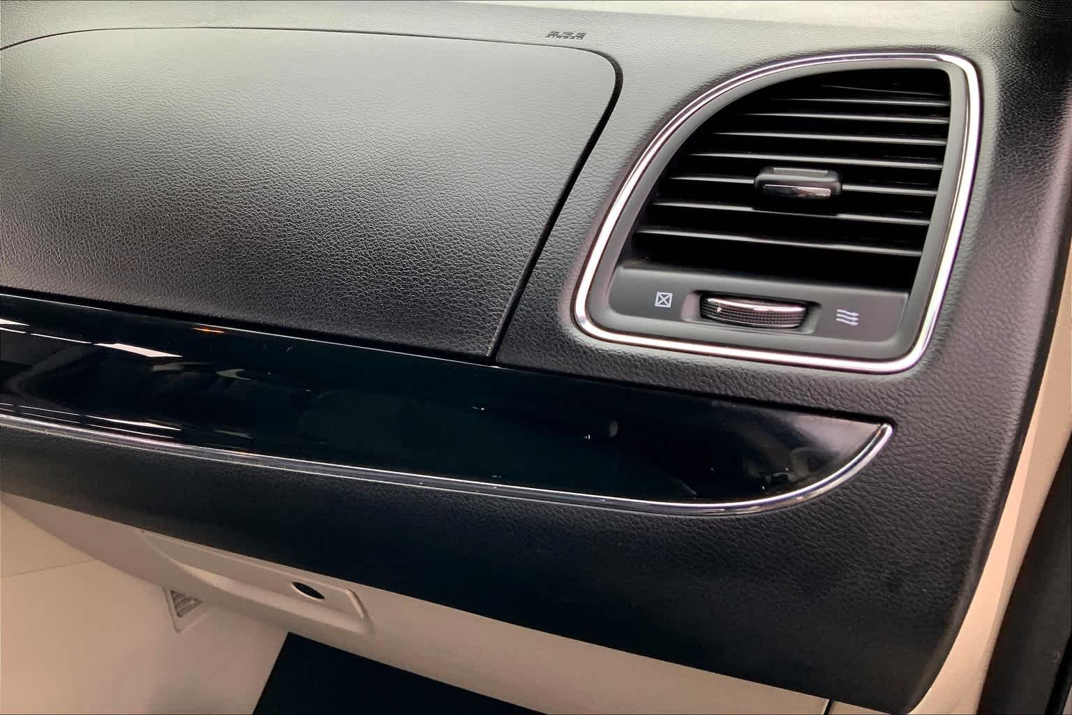 2020 Dodge Grand Caravan SXT - Photo 16