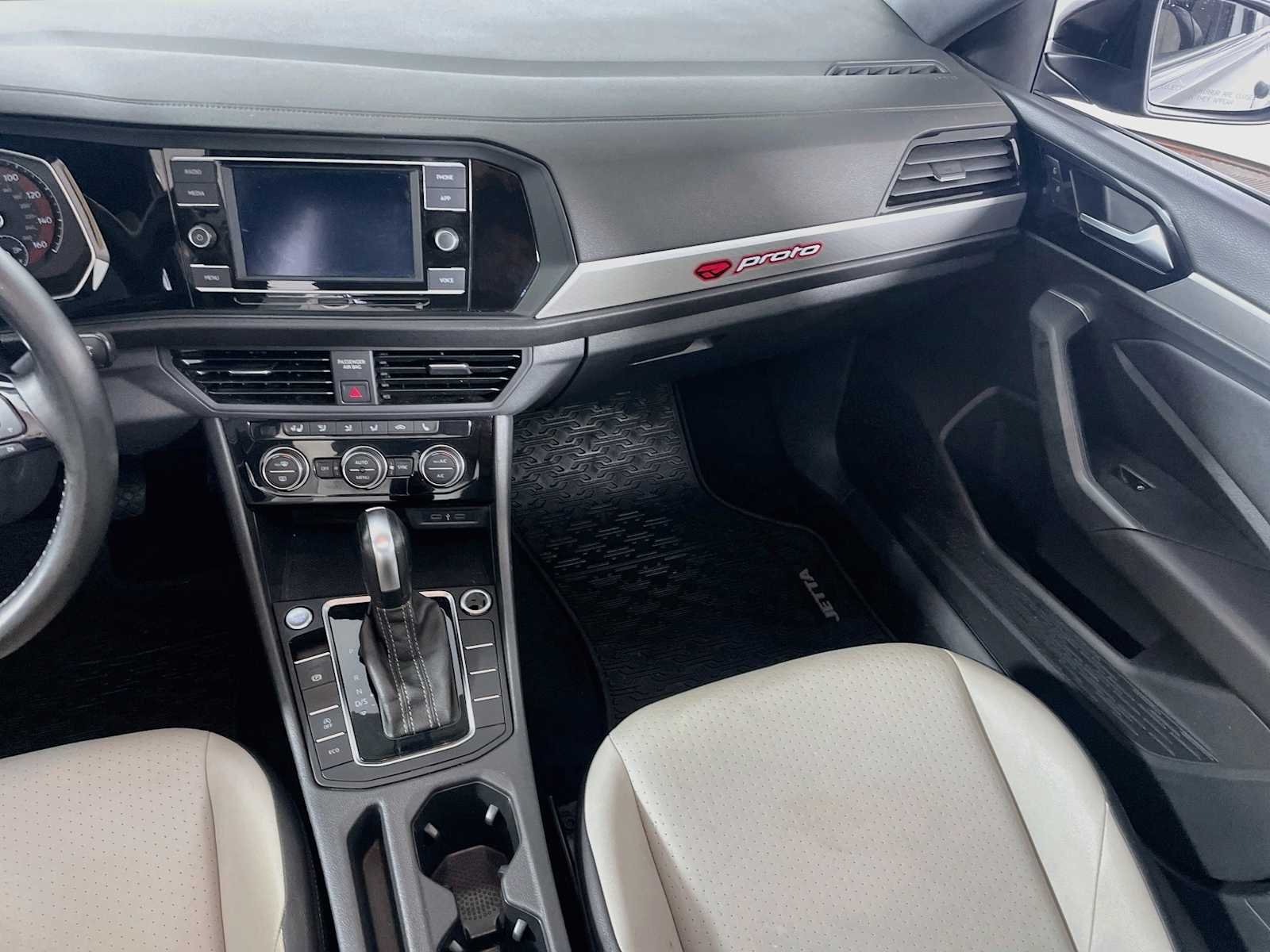 Used 2020 Pyrite Silver Metallic Volkswagen R-Line image 21