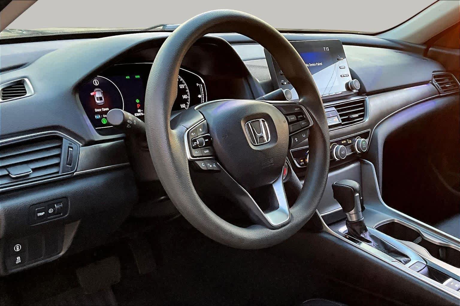 Used 2020 Modern Steel Metallic Honda LX image 15