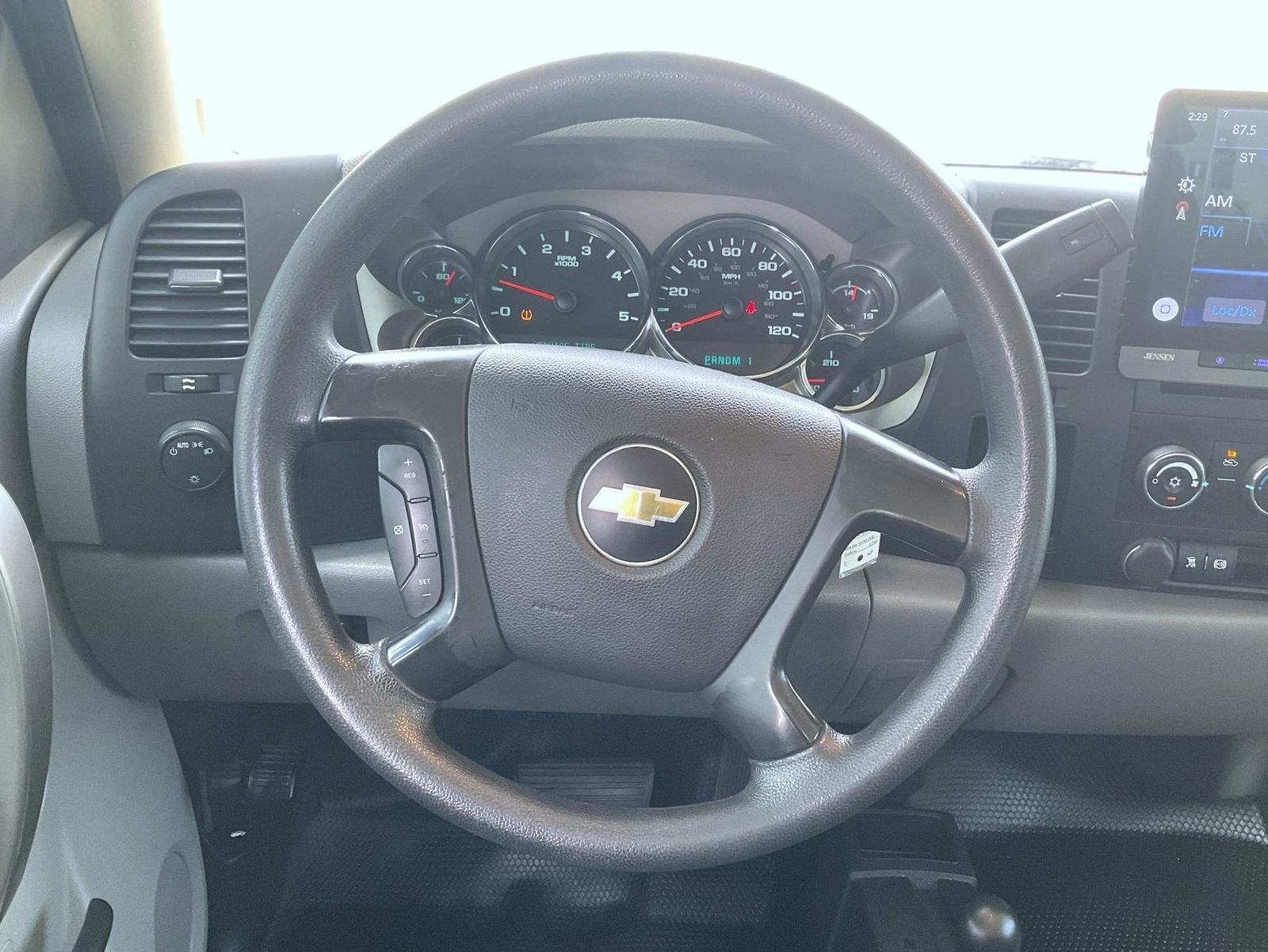 Used 2011 White Chevrolet Work Truck image 13