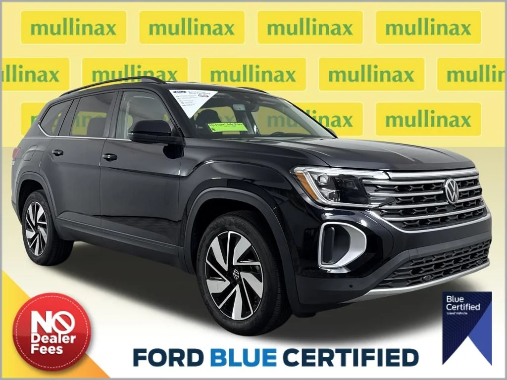 Certified Used 2026  Volkswagen 2.0T SE w/Technology image 1
