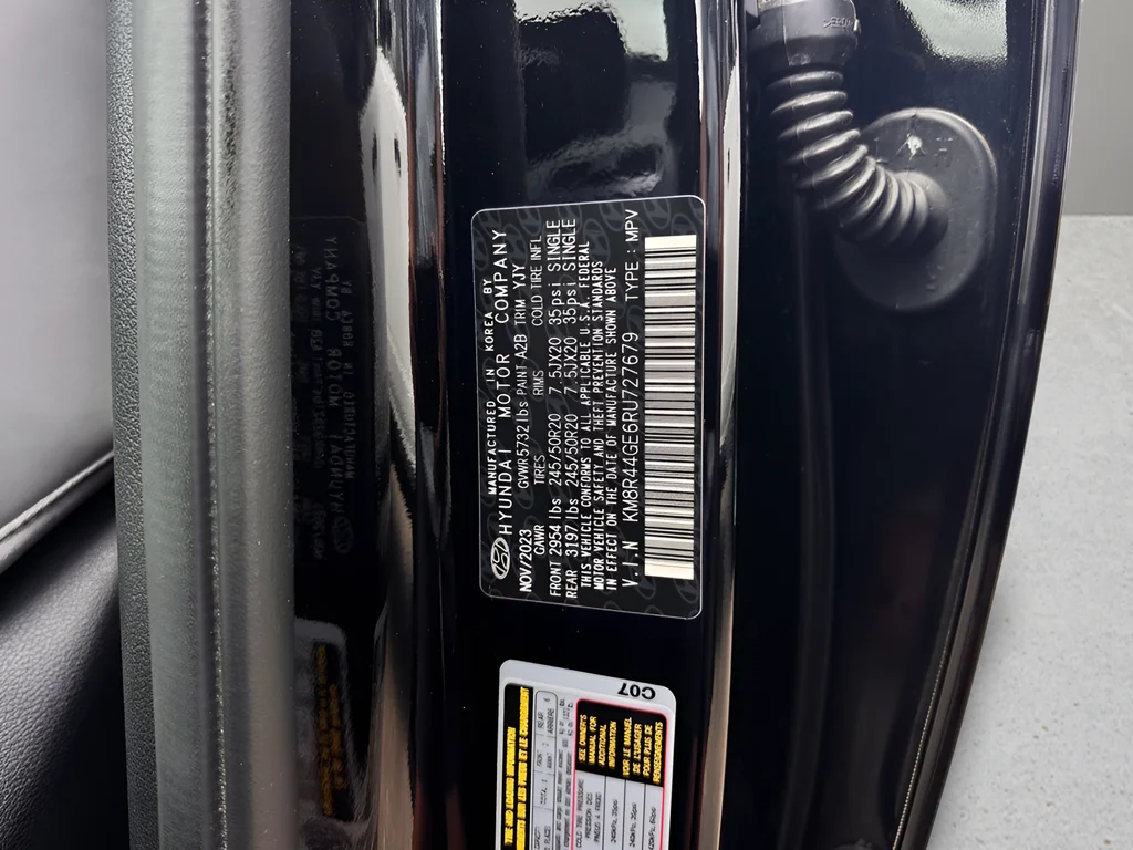 Used 2024 Black Hyundai SEL image 29