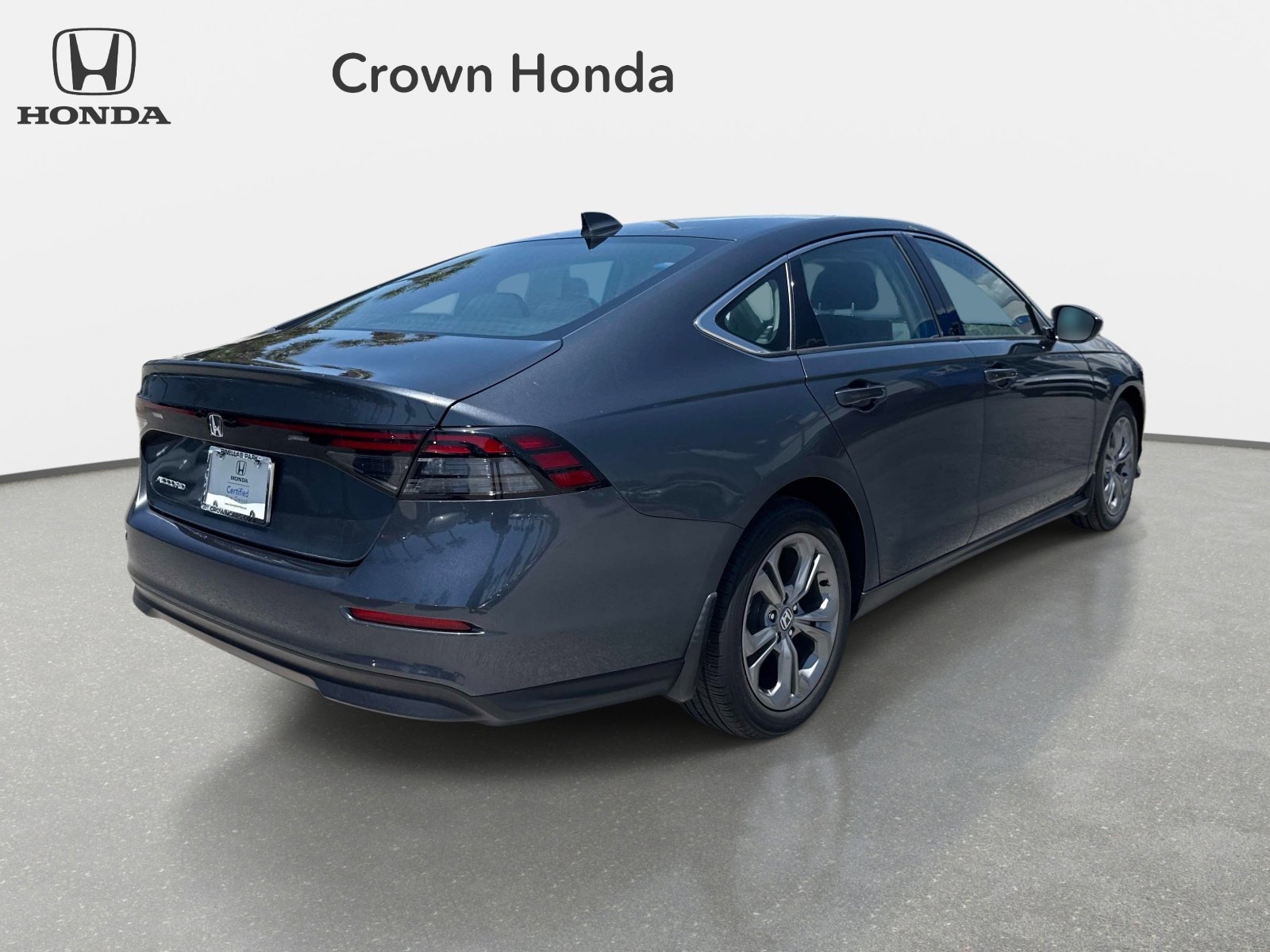 Used 2024 Meteorite Gray Metallic Honda EX image 4
